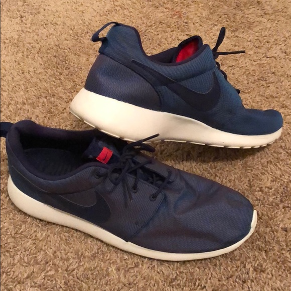 Nike Roshe - Picture 1 of 2